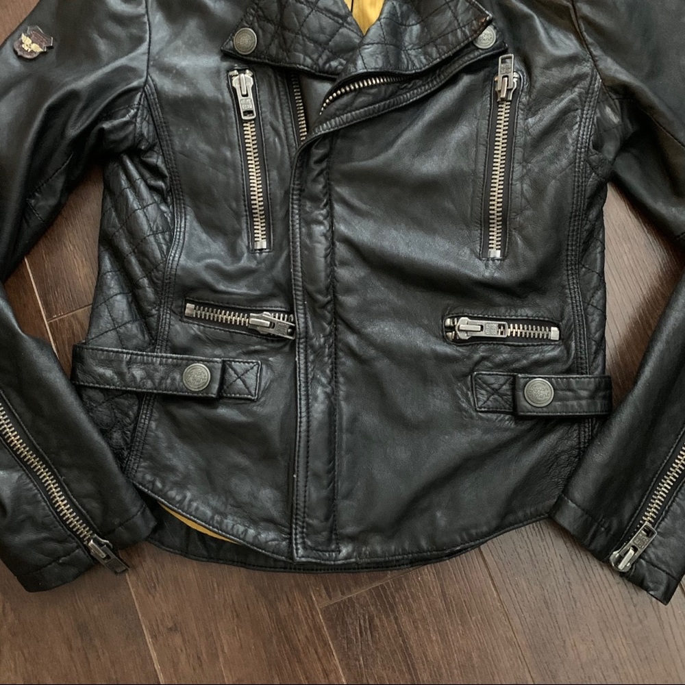 Women’s Motorcycle Jacket - Picture 8 of 16